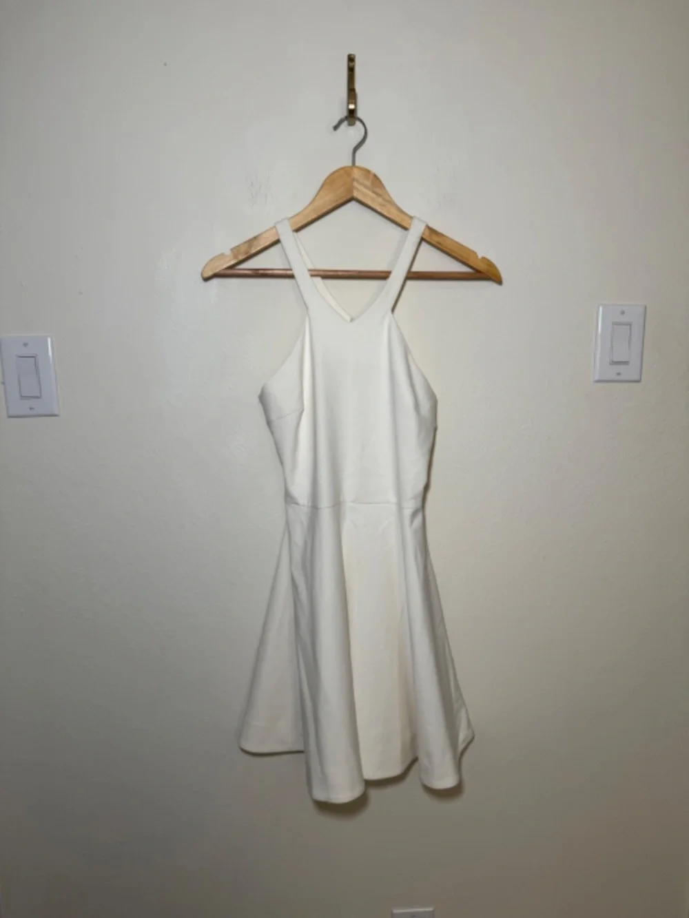 Elizabeth and James White Fit Flare Cocktail Party Mini Dress Size 4